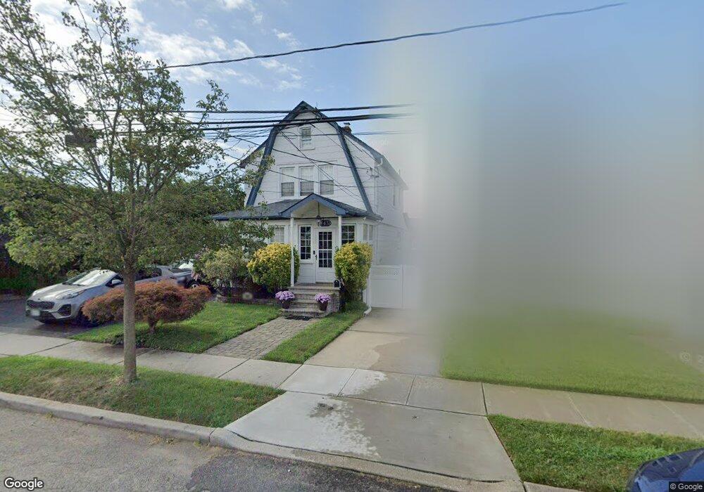 643 Gabriel Ave, Franklin Square, NY 11010 - photo 1