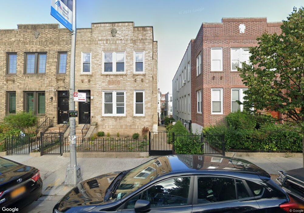 30-52 36 Th St, New York City, NY 11103 - photo 1