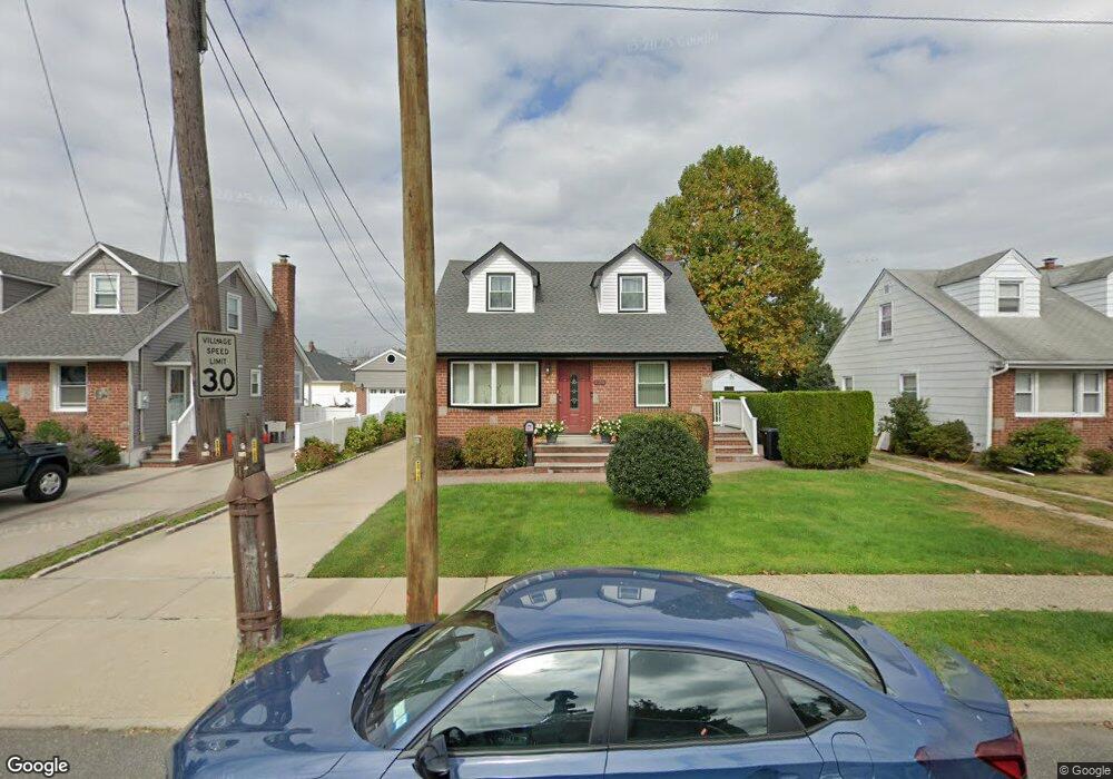 126 Westbury Ave, Mineola, NY 11501 - photo 1