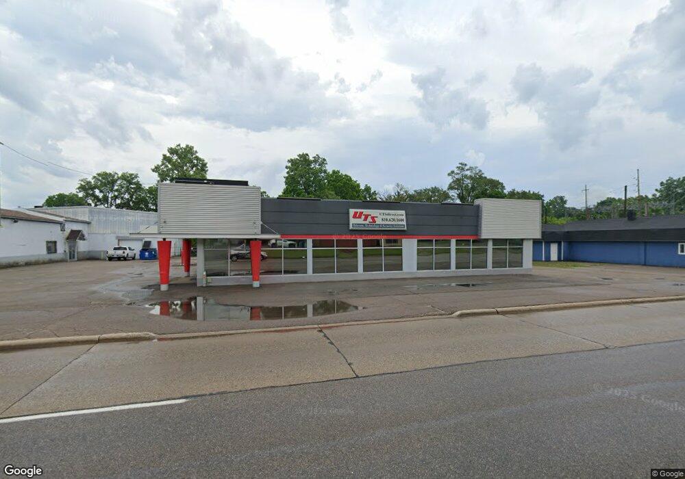 4227 Fenton Rd, Flint, MI 48507 - photo 1