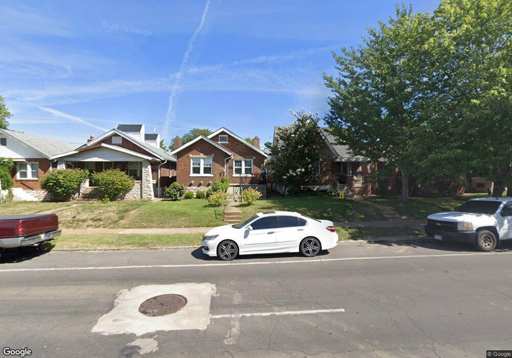 5237 Chippewa St, Saint Louis, MO 63109 - photo 1