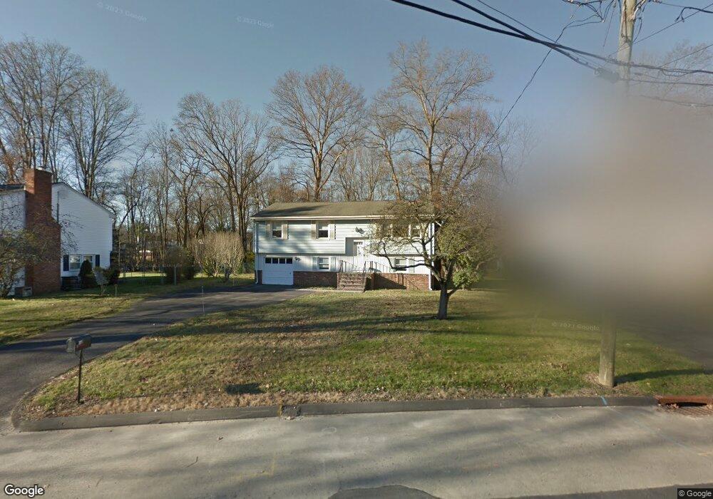 142 Prudence Dr, Stamford, CT 06907 - photo 1