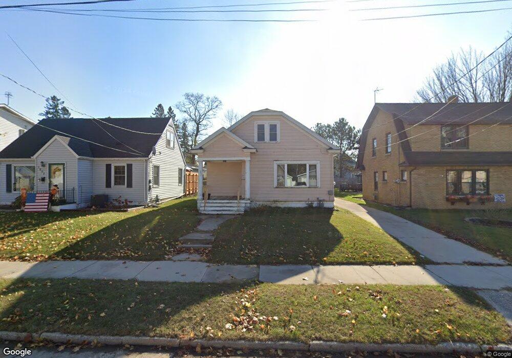 1809 28th St, Two Rivers, WI 54241 - photo 1