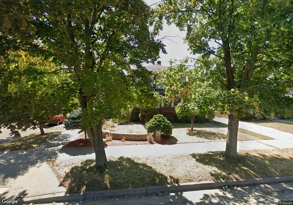 853 W 10th St, Winona, MN 55987 - photo 1