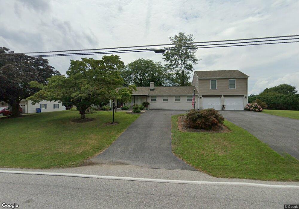 1105 Pine Grove Rd unit 8, Hanover, PA 17331 - photo 1