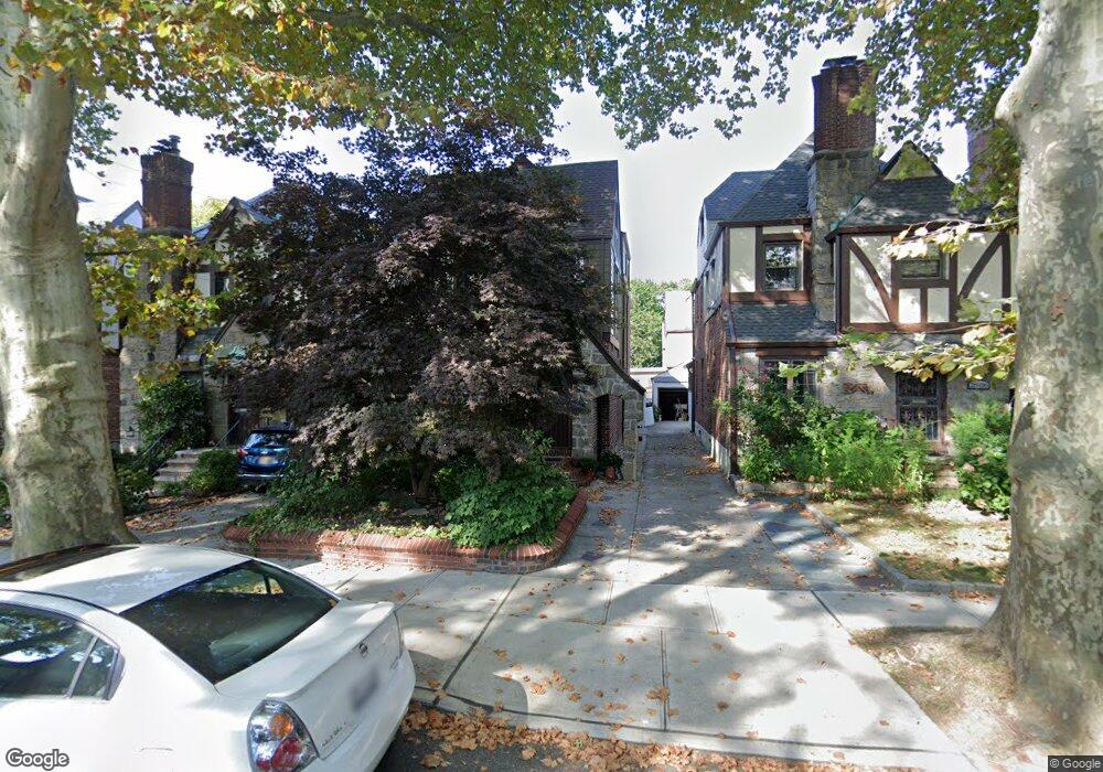 2608 168th St, Flushing, NY 11358 - photo 1