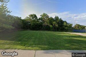 3136 Lake St, Omaha, NE 68111