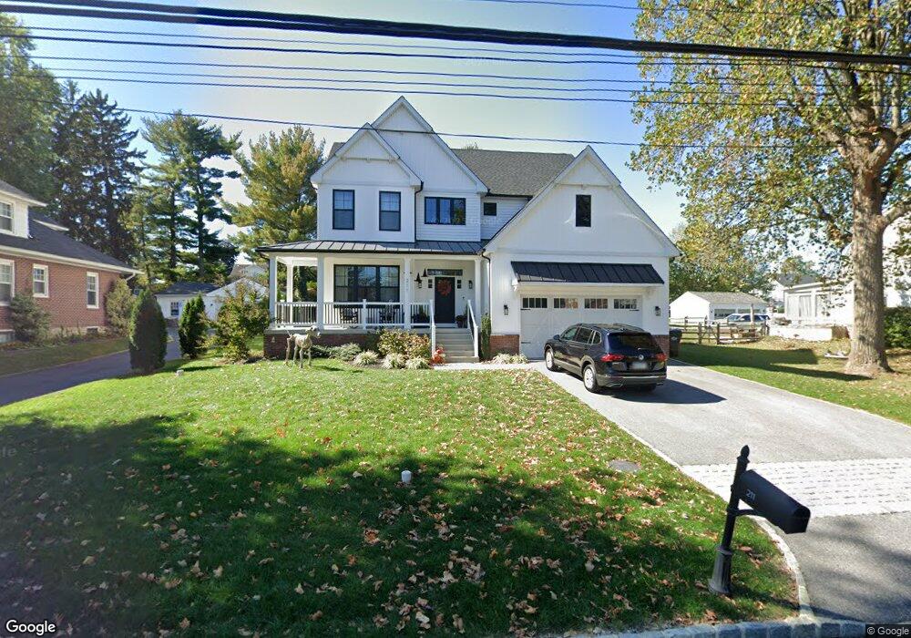 211 Charles St unit 1ST FL, King of Prussia, PA 19406 - photo 1