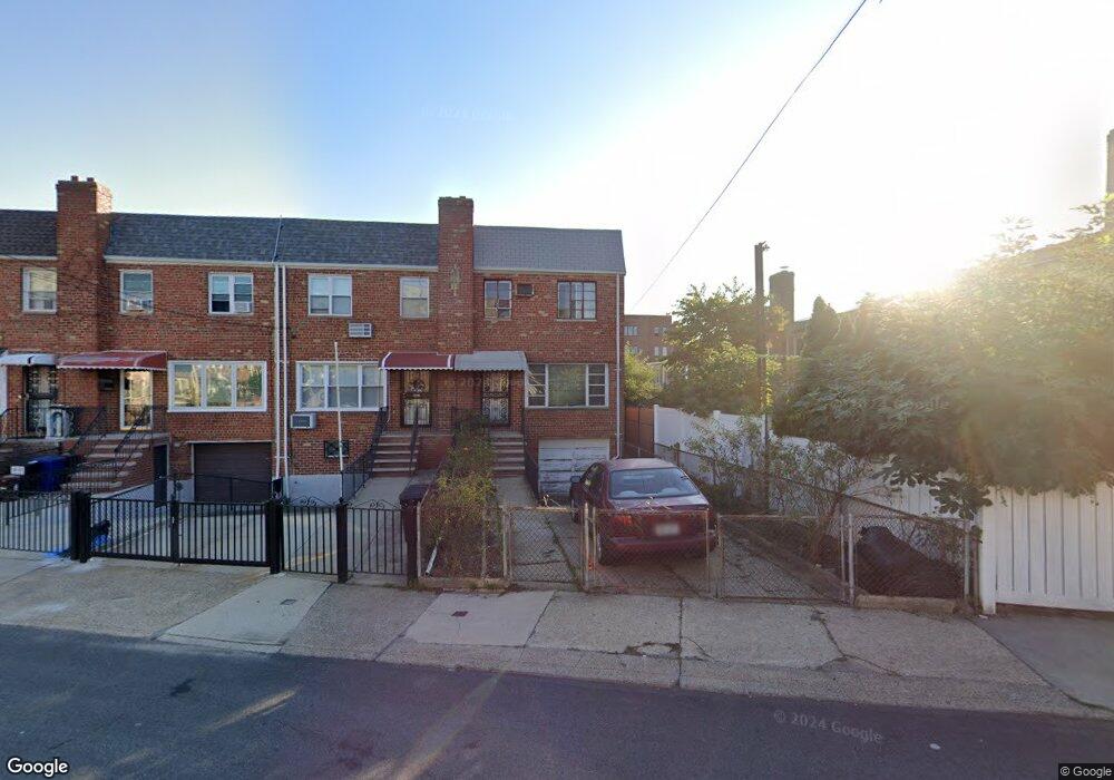 3207 20th Rd, Astoria, NY 11105 - photo 1