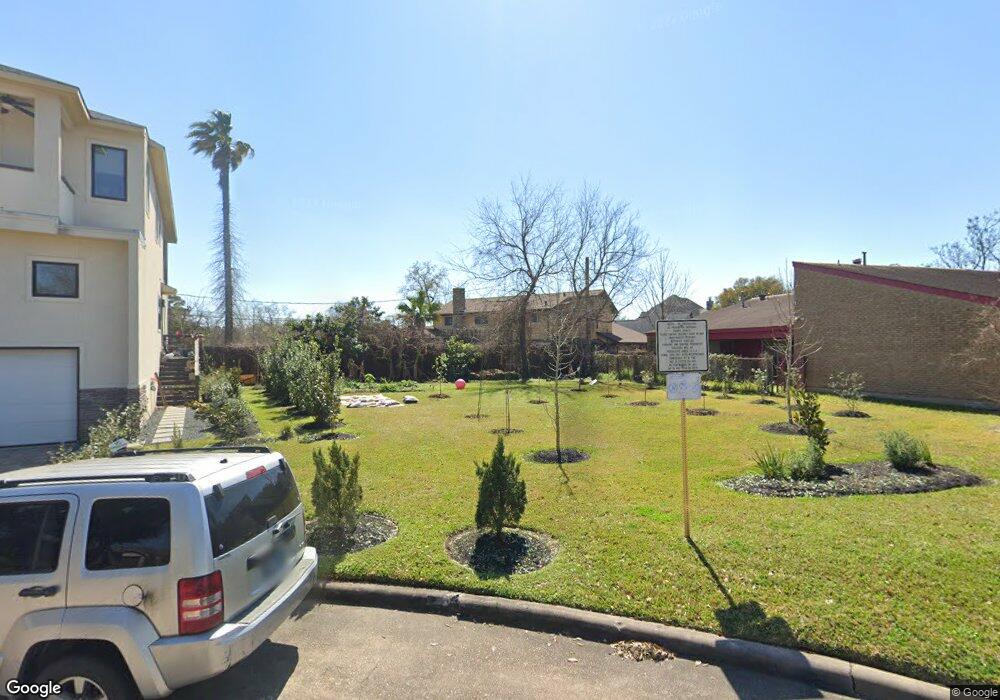 3906 Southmore Cir, Houston, TX 77004 - photo 1