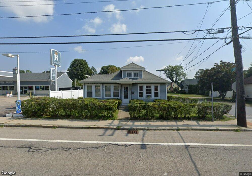 740 Willett Ave, Riverside, RI 02915 - photo 1