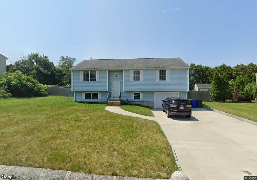 177 Point West Dr, Fall River, MA 02720 - photo 1