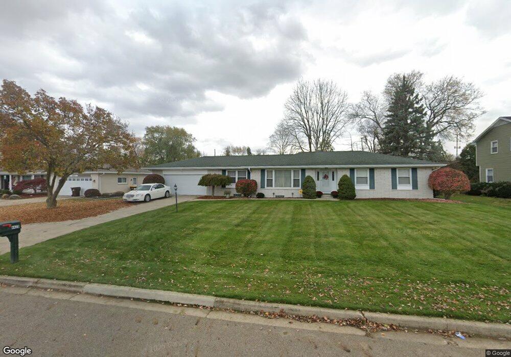 4425 Shady Hill Ln, Lansing, MI 48917 - photo 1