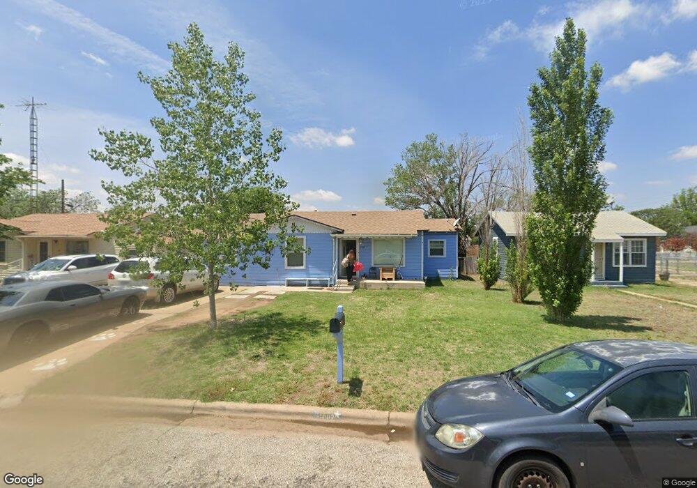 1007 Vernon St, Plainview, TX 79072 - photo 1