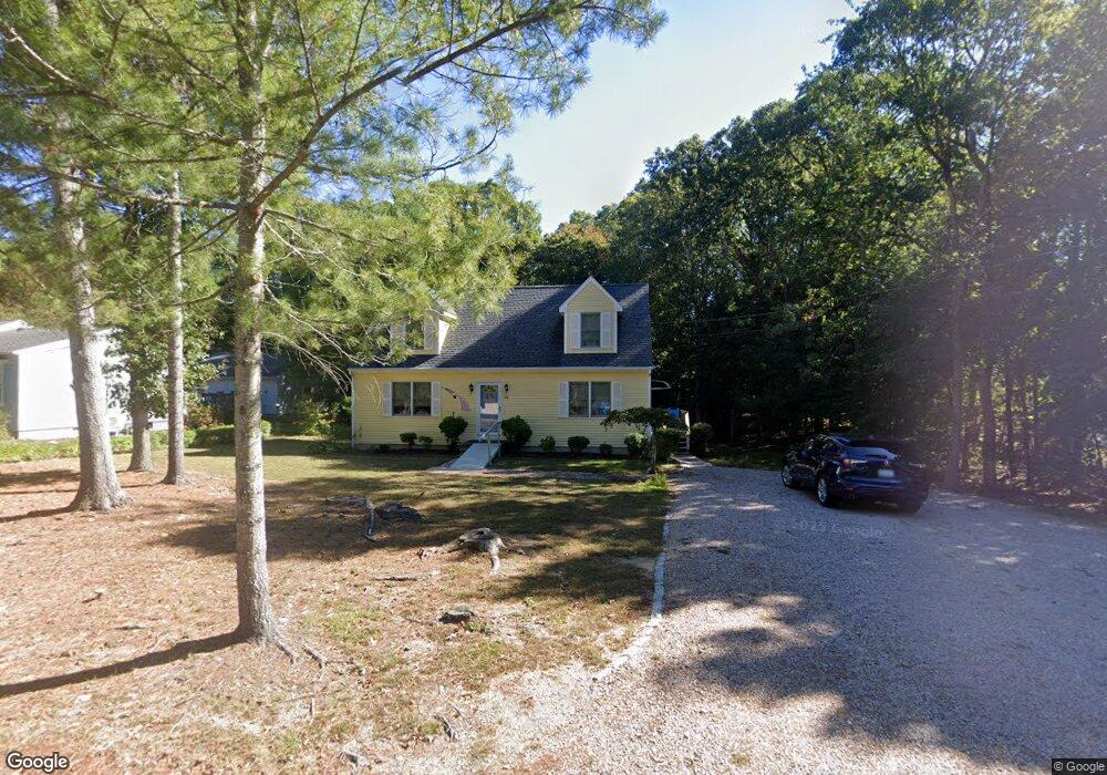 64 Mautucket Rd, Wakefield, RI 02879 - photo 1