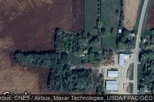 210 5th St NW, Geneva, MN 56035