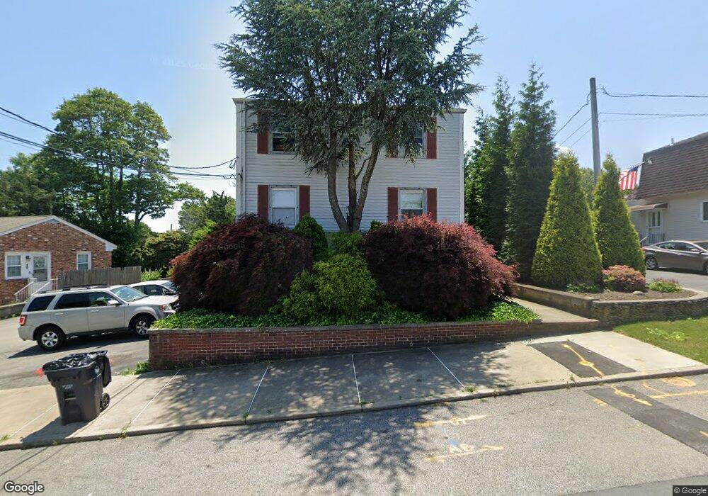 210 Seneca Ave, Pawtucket, RI 02860 - photo 1