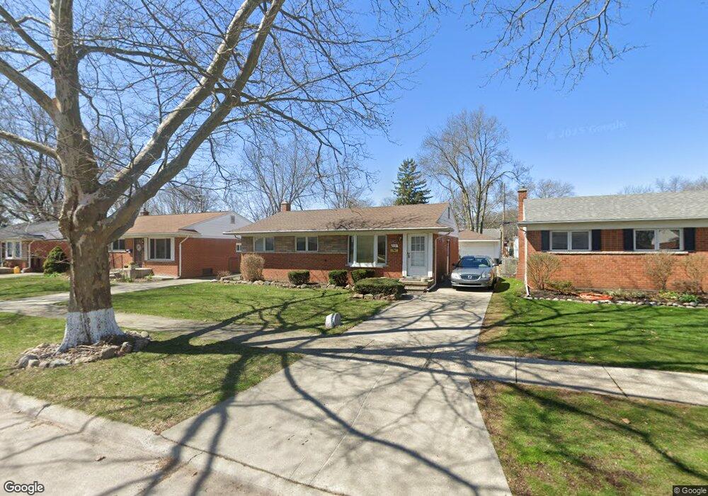 319 N Webik Ave, Clawson, MI 48017 - photo 1