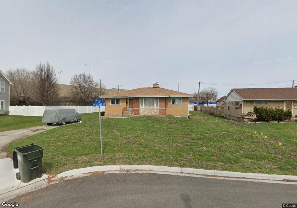 9946 Leland Ave, Schiller Park, IL 60176 - photo 1