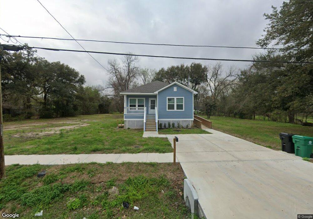 747 Boeneman Dr, Houston, TX 77091 - photo 1