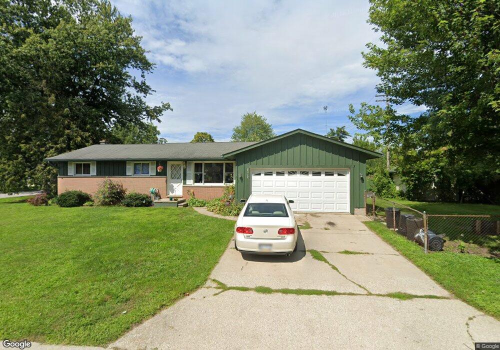 2117 Riverview St, Port Huron, MI 48060 - photo 1