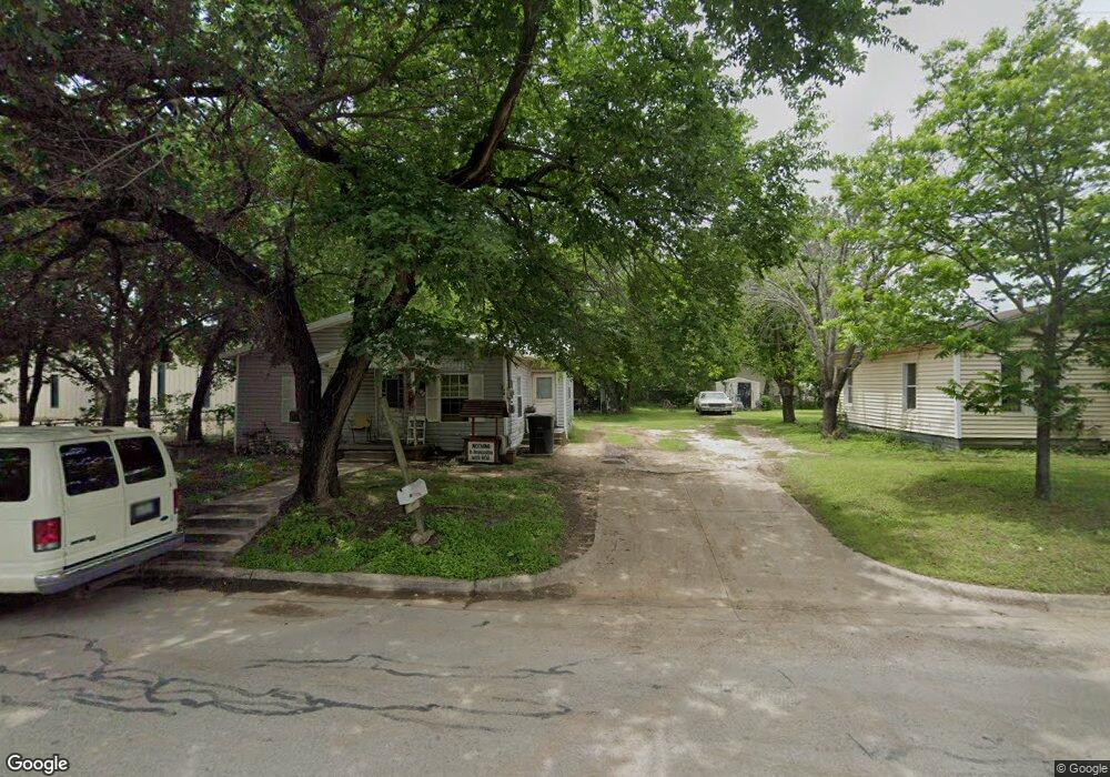 507 Trinity St, Cleburne, TX 76031 - photo 1