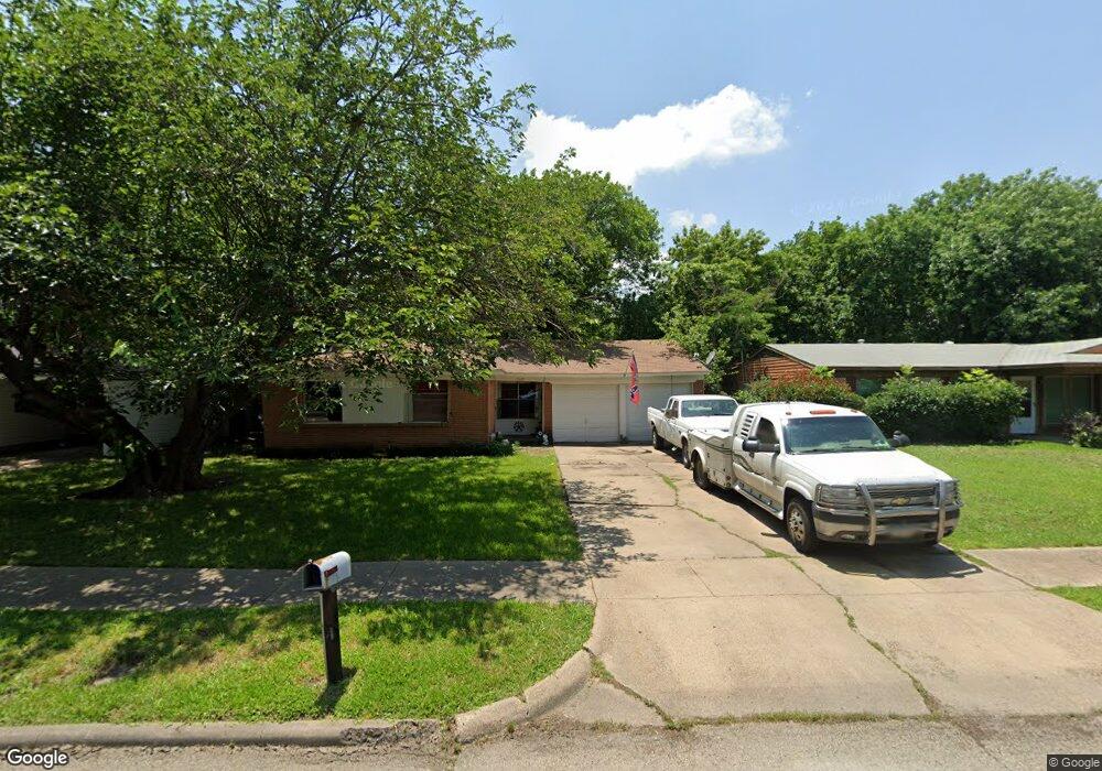 2603 Woodlawn Dr, Ennis, TX 75119 - photo 1