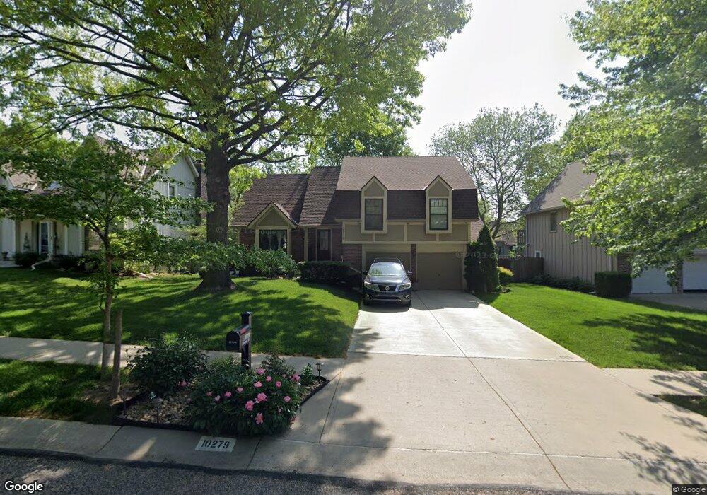 10279 Haskins St, Lenexa, KS 66215 - photo 1
