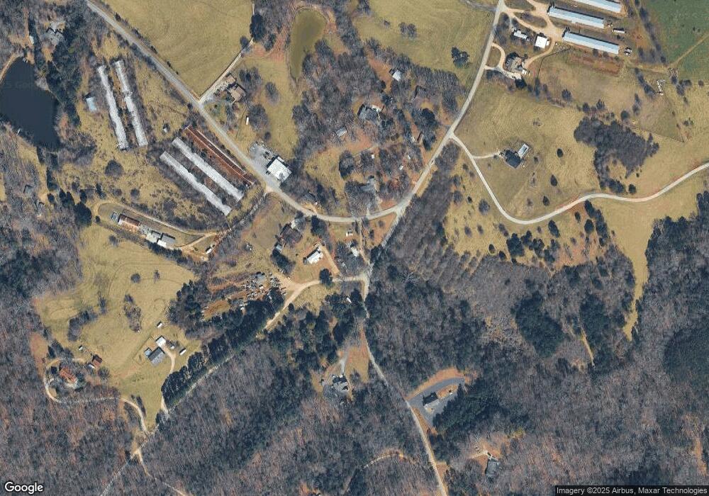 867 Twin River Orchard Rd, Demorest, GA 30535 - photo 1