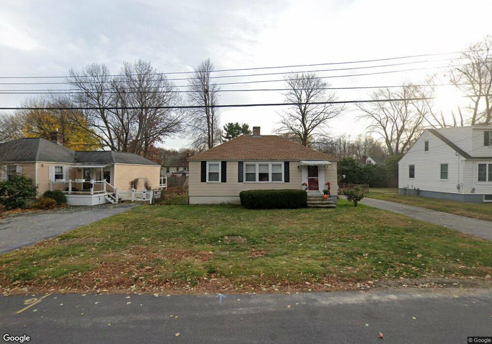 466 Colonial Dr, Portsmouth, NH 03801 - photo 1