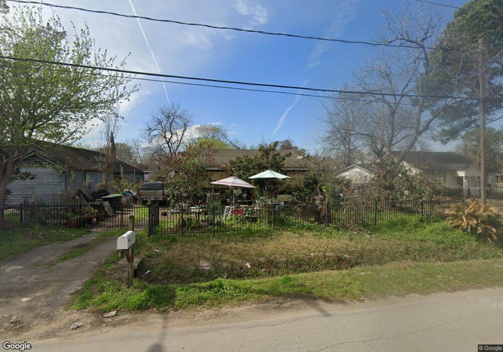 8001 Schneider St, Houston, TX 77093 - photo 1