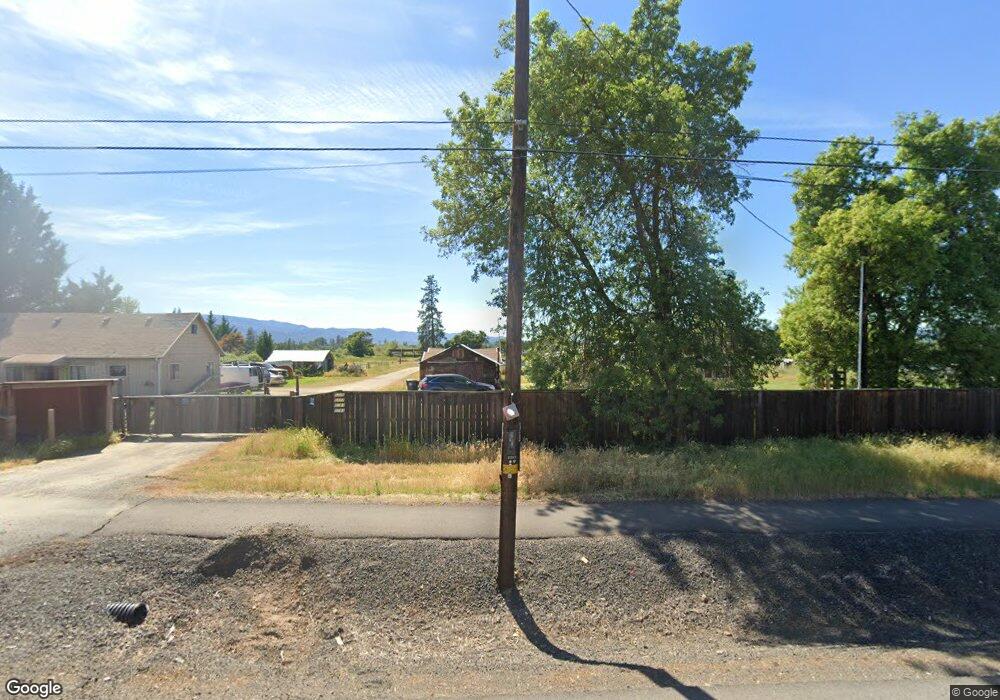 5765 Table Rock Rd, Central Point, OR 97502 - photo 1