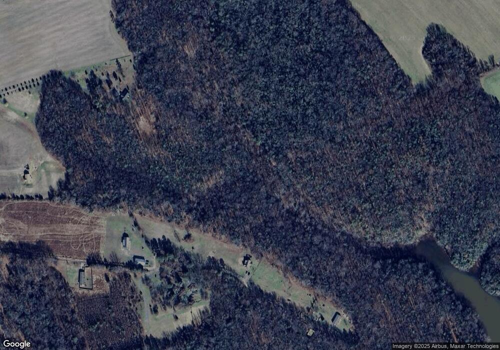 2754 Rappahannock Rd, Colonial Beach, VA 22443 - photo 1