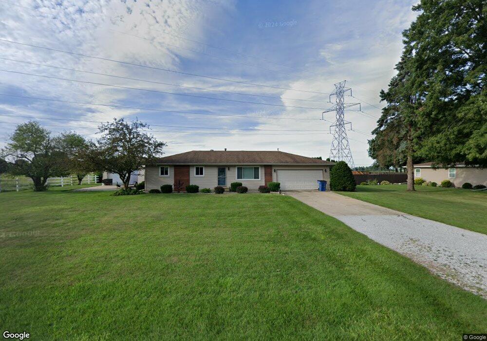 132 W Curtis Dr, La Porte, IN 46350 - photo 1