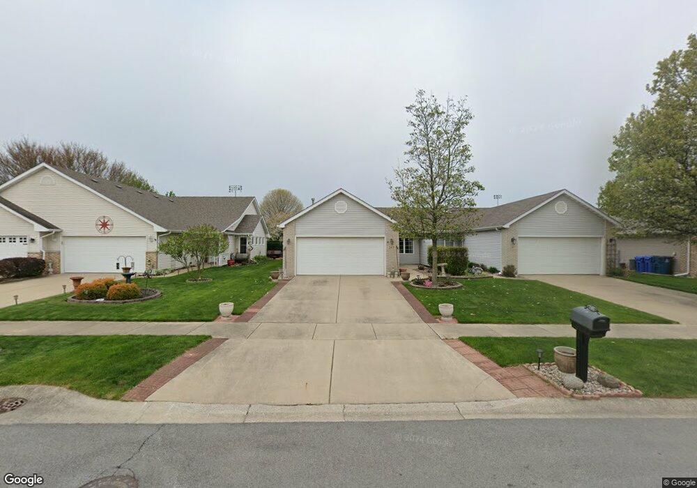 285 N Heather Ln, Crown Point, IN 46307 - photo 1