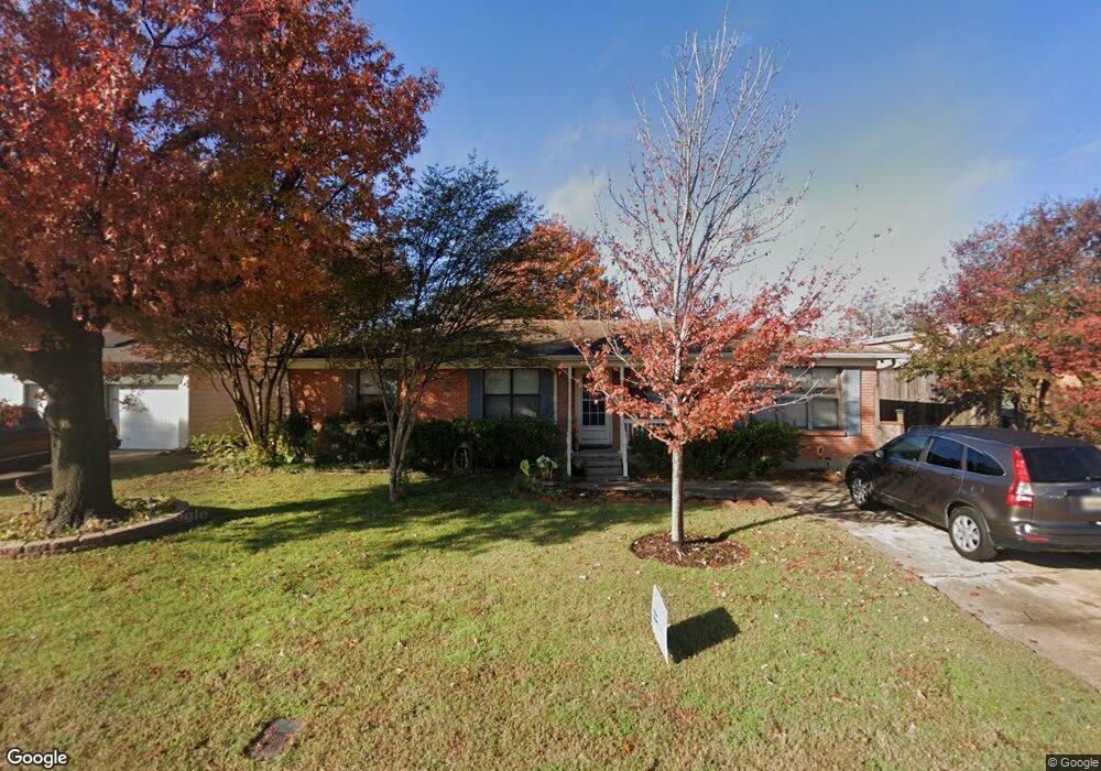 1233 Simpson Dr, Hurst, TX 76053 - photo 1