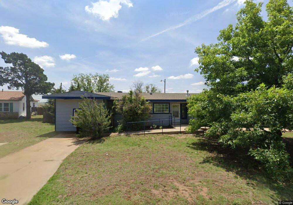 100 Thomas Blvd, Plainview, TX 79072 - photo 1