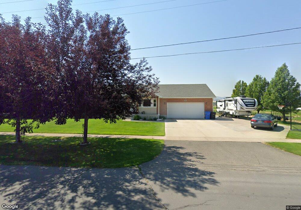 553 W 200 N, Hyrum, UT 84319 - photo 1