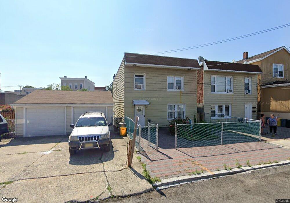 84 Grant St, Fairview, NJ 07022 - photo 1