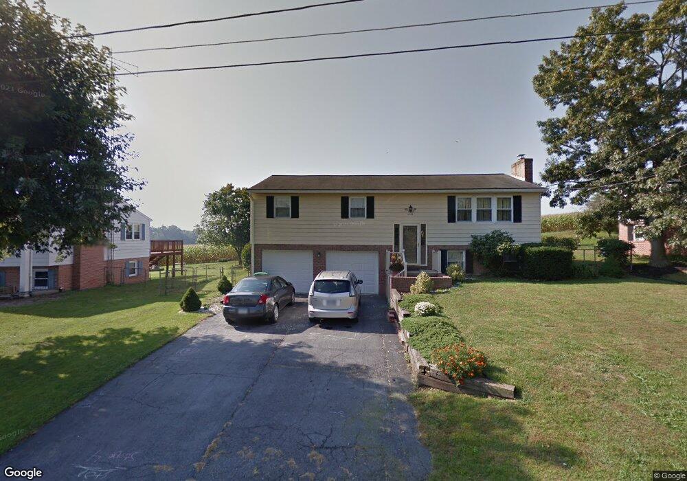 3946 Lisbon Dr, Chambersburg, PA 17202 - photo 1