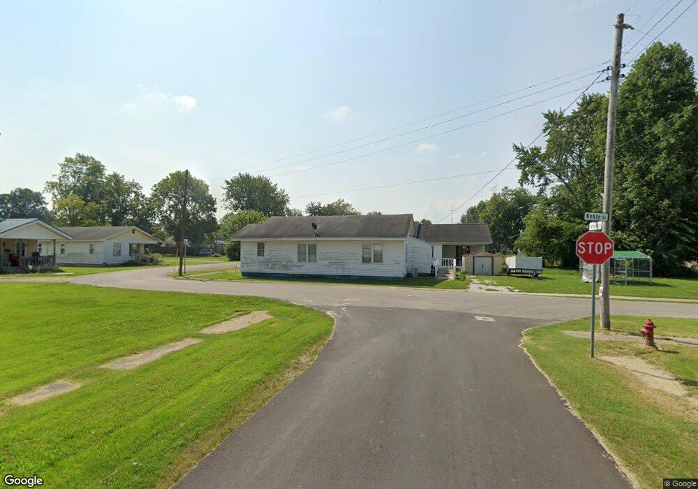 500 Maple St, Bicknell, IN 47512 - photo 1