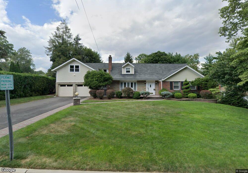 19 Witherspoon Rd, Clifton, NJ 07013 - photo 1