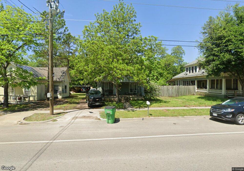 309 S Grand Ave, Gainesville, TX 76240 - photo 1