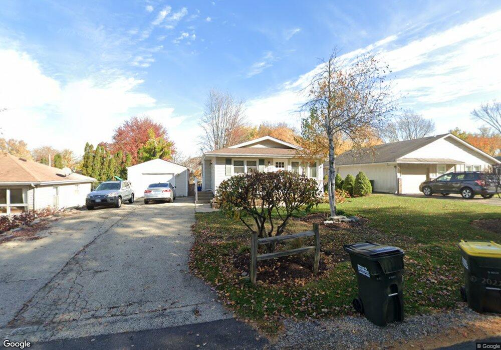 112 Indian Trail unit 2, Lake In the Hills, IL 60156 - photo 1