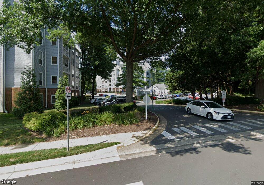 The Four Winds at Oakton unit E4, Oakton, VA 22124 - photo 1