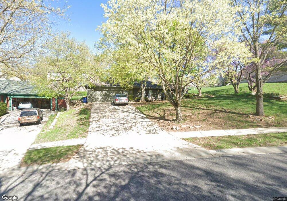 7745 Darnell St, Shawnee, KS 66216 - photo 1