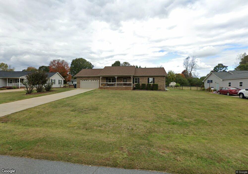 135 Ridgeview Rd, Statesville, NC 28625 - photo 1