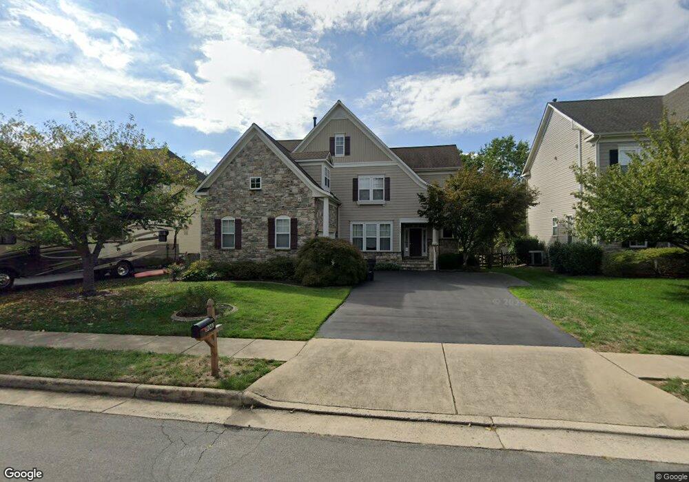 9042 Roaring Spring Loop, Bristow, VA 20136 - photo 1