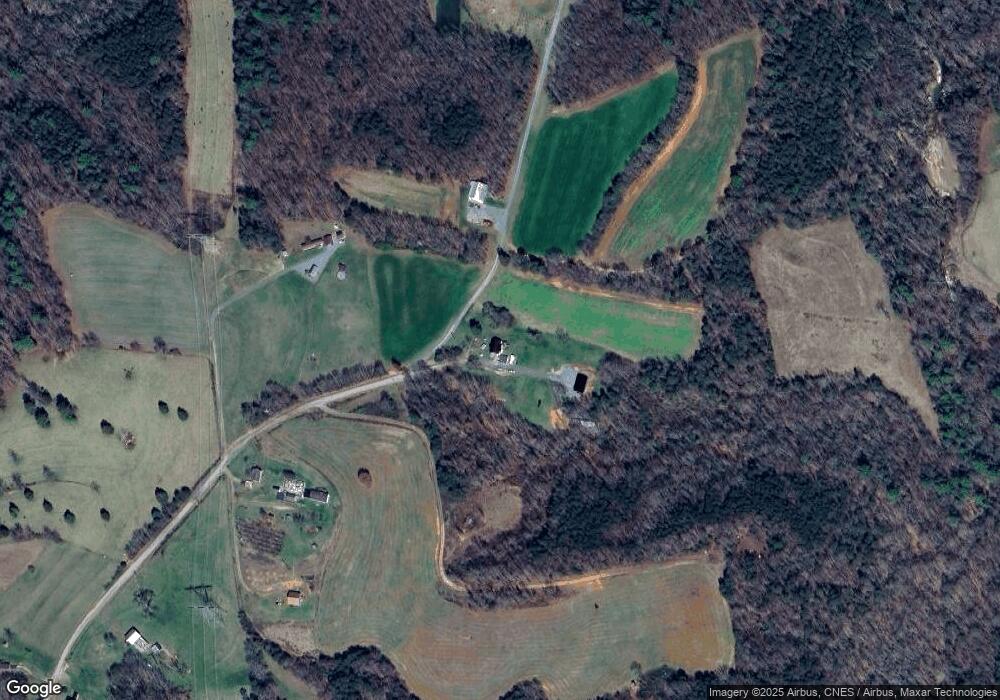 194 Martin Farm Ln, Hiddenite, NC 28636 - photo 1