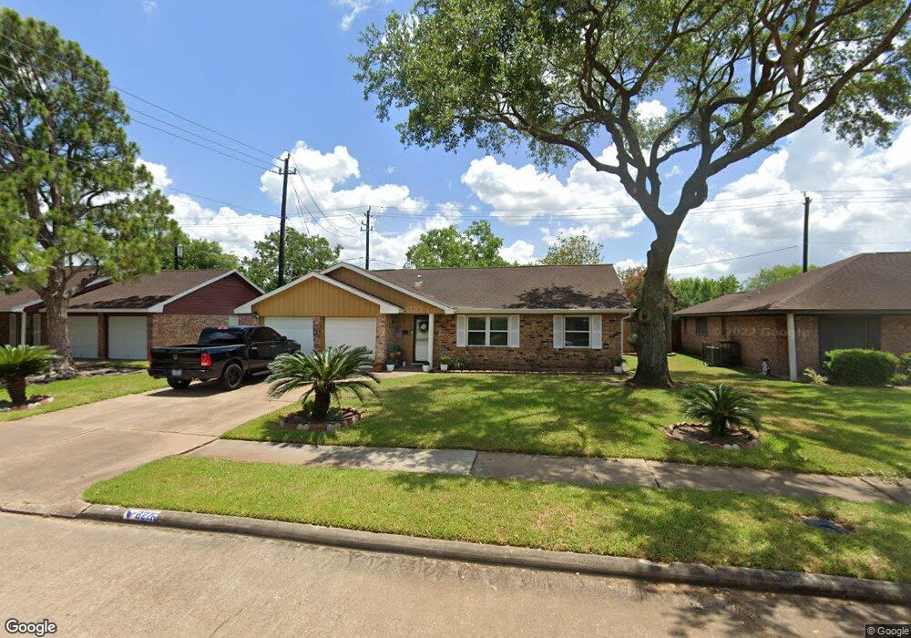 8226 Lettie St, Houston, TX 77075 - photo 1